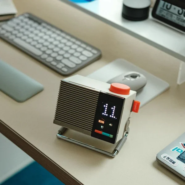 Retro Wireless Bluetooth Desktop Speaker with Display