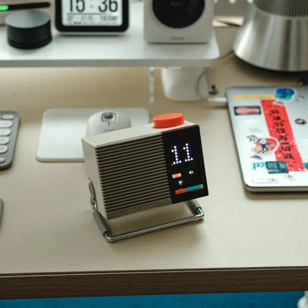 Retro Wireless Bluetooth Desktop Speaker with Display