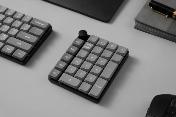 Wireless Low-Profile Mechanical Number Pad, Hot-Swap